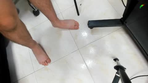 maxvolturi_ online show from 04/21/26, 02:51