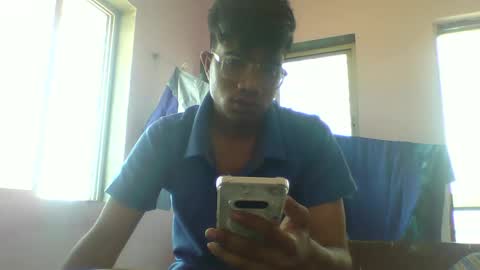 Snapshot of maxwell884480 chatting on 05/16/26, 08:44 maxwell884480 online show from 05/16/26, 08:44