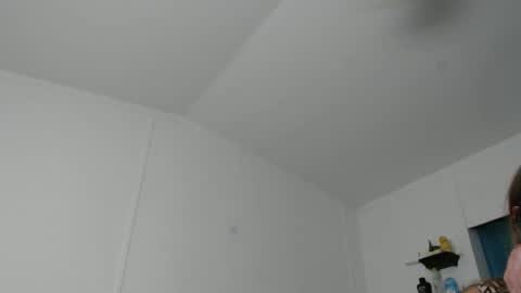 Snapshot of maxwellandpam chatting on 11/07/25, 04:40 Max and Pam Voyeur Cam online show from 11/07/25, 04:40