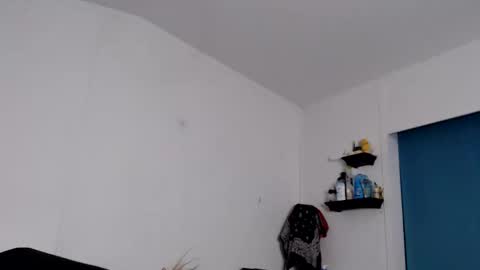 Snapshot of maxwellandpam chatting on 12/04/25, 08:01 Max and Pam Voyeur Cam online show from 12/04/25, 08:01