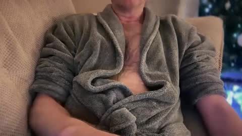 Snapshot of maxwellj1234 chatting on 12/28/24, 06:40 maxwellj1234 online show from 12/28/24, 06:40