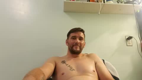 Snapshot of maxx916 chatting on 10/06/25, 04:32 Max online show from 10/06/25, 04:32