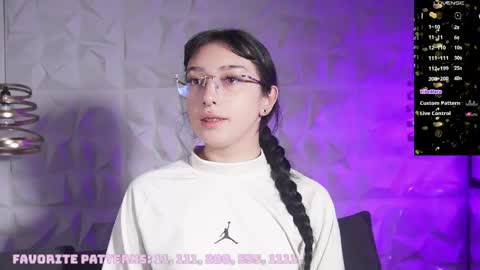 Snapshot of maxx_caprice chatting on 05/19/26, 11:05 gabby online show from 05/19/26, 11:05
