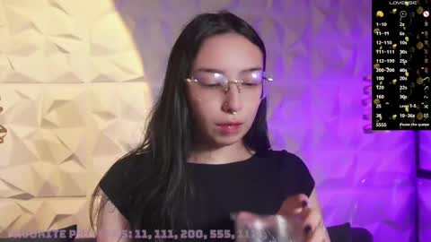 Snapshot of maxx_caprice chatting on 05/25/26, 11:05 gabby online show from 05/25/26, 11:05