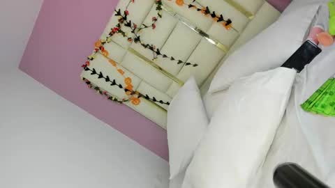 Valentina online show from 10/29/25, 07:15