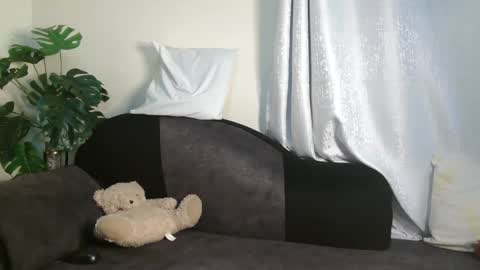 Snapshot of maxxinepetite chatting on 10/01/25, 04:57 maxxinepetite online show from 10/01/25, 04:57