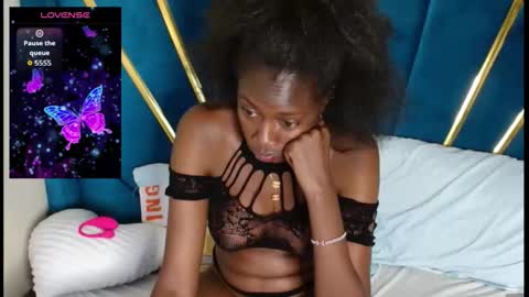 maxxinepetite online show from 11/27/25, 10:12