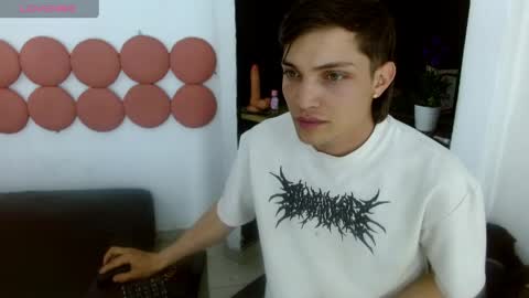 MaxxLouis online show from 05/23/26, 12:09
