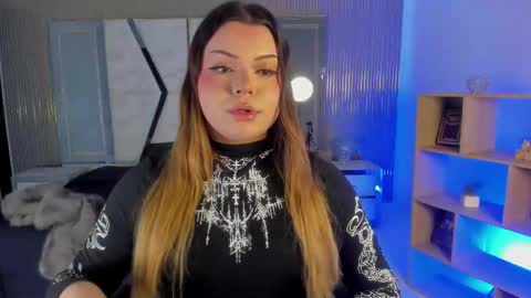 Maxine Minx online show from 03/18/26, 12:36