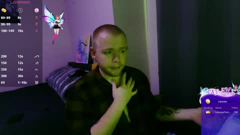 Snapshot of maxxxquin chatting on 12/01/24, 04:29 MaxxxQuin online show from 12/01/24, 04:29