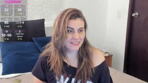 Victoria online show from 12/17/25, 09:43