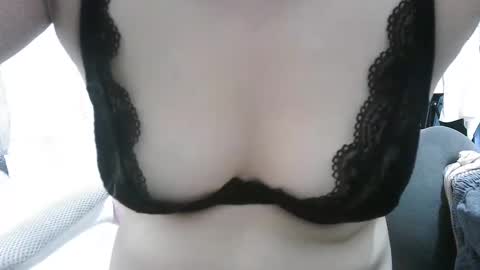 Snapshot of may171822 chatting on 09/13/25, 03:17 may online show from 09/13/25, 03:17