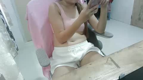 Snapshot of may171822 chatting on 10/04/25, 03:15 may online show from 10/04/25, 03:15