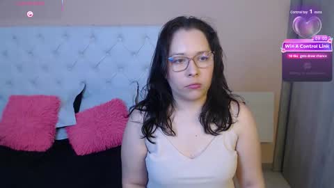 May online show from 01/12/26, 08:25