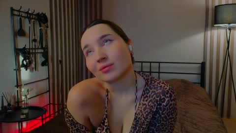 Snapshot of may_dani chatting on 03/03/25, 04:58 Dani and May online show from 03/03/25, 04:58