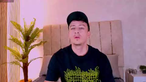 may lyonheart online show from 07/14/26, 12:02