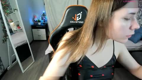 Leila online show from 01/16/26, 09:35