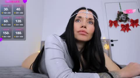 may_xx online show from 12/24/24, 06:33