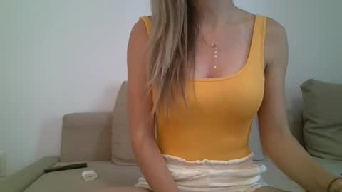 Snapshot of maya0sun chatting on 07/07/26, 04:00 Maya0Sun online show from 07/07/26, 04:00