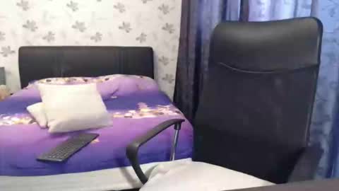 Maya online show from 04/09/26, 06:19