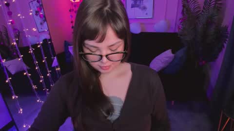 Snapshot of maya___muse chatting on 02/17/26, 02:35 Maya online show from 02/17/26, 02:35