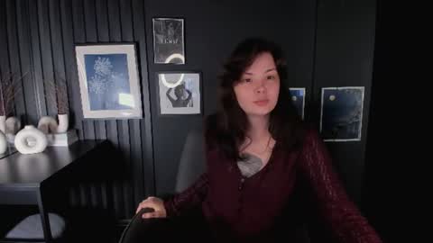 Maya online show from 06/18/26, 12:53