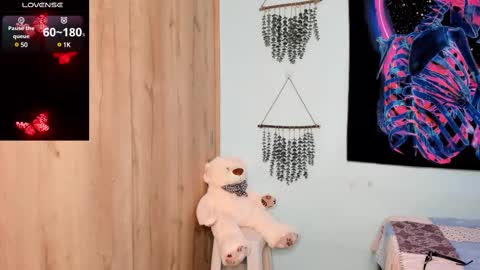 Snapshot of maya__fox chatting on 02/13/25, 10:22 OF mayitta19 online show from 02/13/25, 10:22