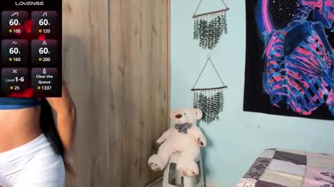 Snapshot of maya__fox chatting on 02/15/25, 10:10 OF mayitta19 online show from 02/15/25, 10:10