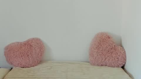 Maya online show from 09/20/25, 01:34