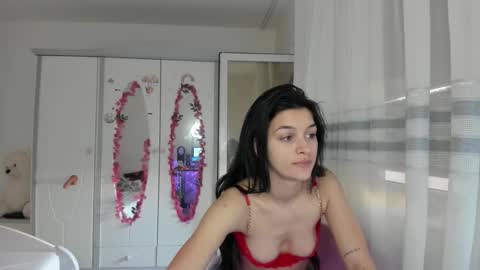 Snapshot of maya_and_guests chatting on 02/14/26, 05:59 Maya online show from 02/14/26, 05:59