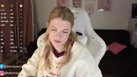 Maya online show from 11/17/25, 04:07