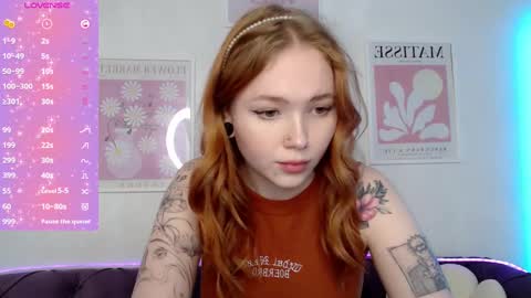 Snapshot of maya_light chatting on 01/29/25, 08:08 Maya online show from 01/29/25, 08:08