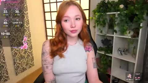 Snapshot of maya_light chatting on 02/15/25, 01:42 Maya online show from 02/15/25, 01:42