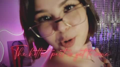 Woman online show from 12/04/24, 06:17