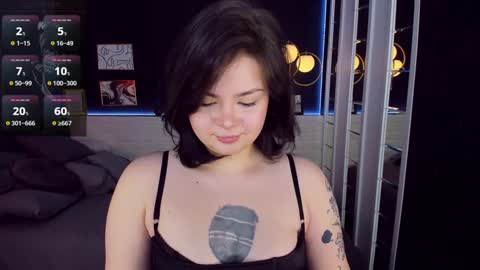 Woman online show from 12/27/24, 06:24