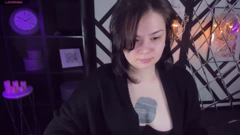 Woman online show from 01/20/25, 05:48