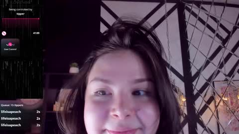 Woman online show from 02/10/25, 05:19