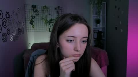 Maya online show from 04/14/26, 12:11