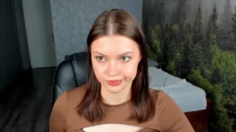 Mimi online show from 06/11/26, 02:53