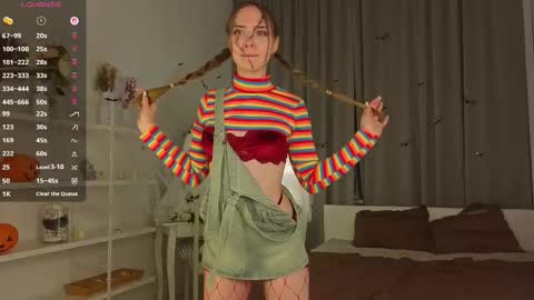 Snapshot of mayagreet chatting on 10/30/25, 08:42 My name is Kara online show from 10/30/25, 08:42