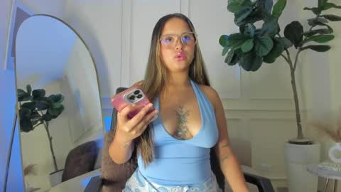 mayalee_ online show from 05/21/26, 03:24