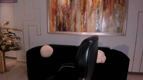 Maya online show from 09/26/25, 03:32