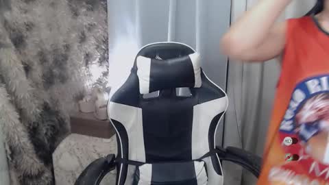 mayasally_ online show from 02/17/26, 10:01