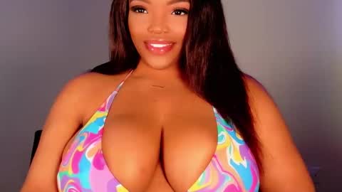 MayBabi online show from 11/11/25, 02:28