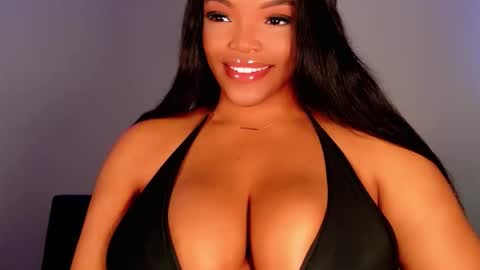 MayBabi online show from 11/28/25, 01:03