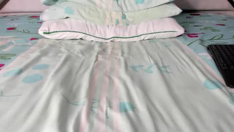 Maybelline69 online show from 11/24/25, 11:04