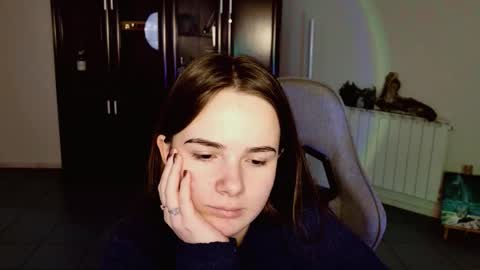 maybloom_ online show from 01/07/26, 09:01