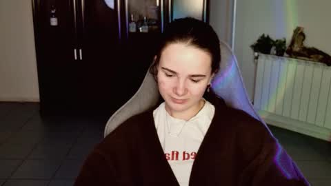 maybloom_ online show from 01/08/26, 09:11