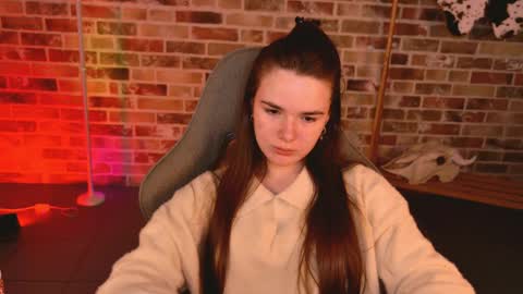 maybloom_ online show from 03/28/26, 09:09