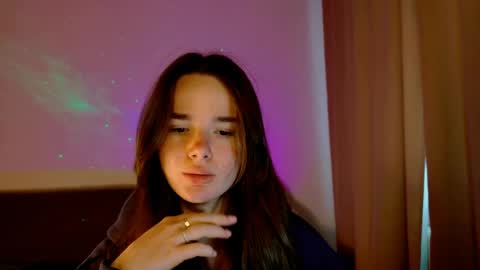 Snapshot of maybloom_ chatting on 05/11/26, 07:25 maybloom_ online show from 05/11/26, 07:25